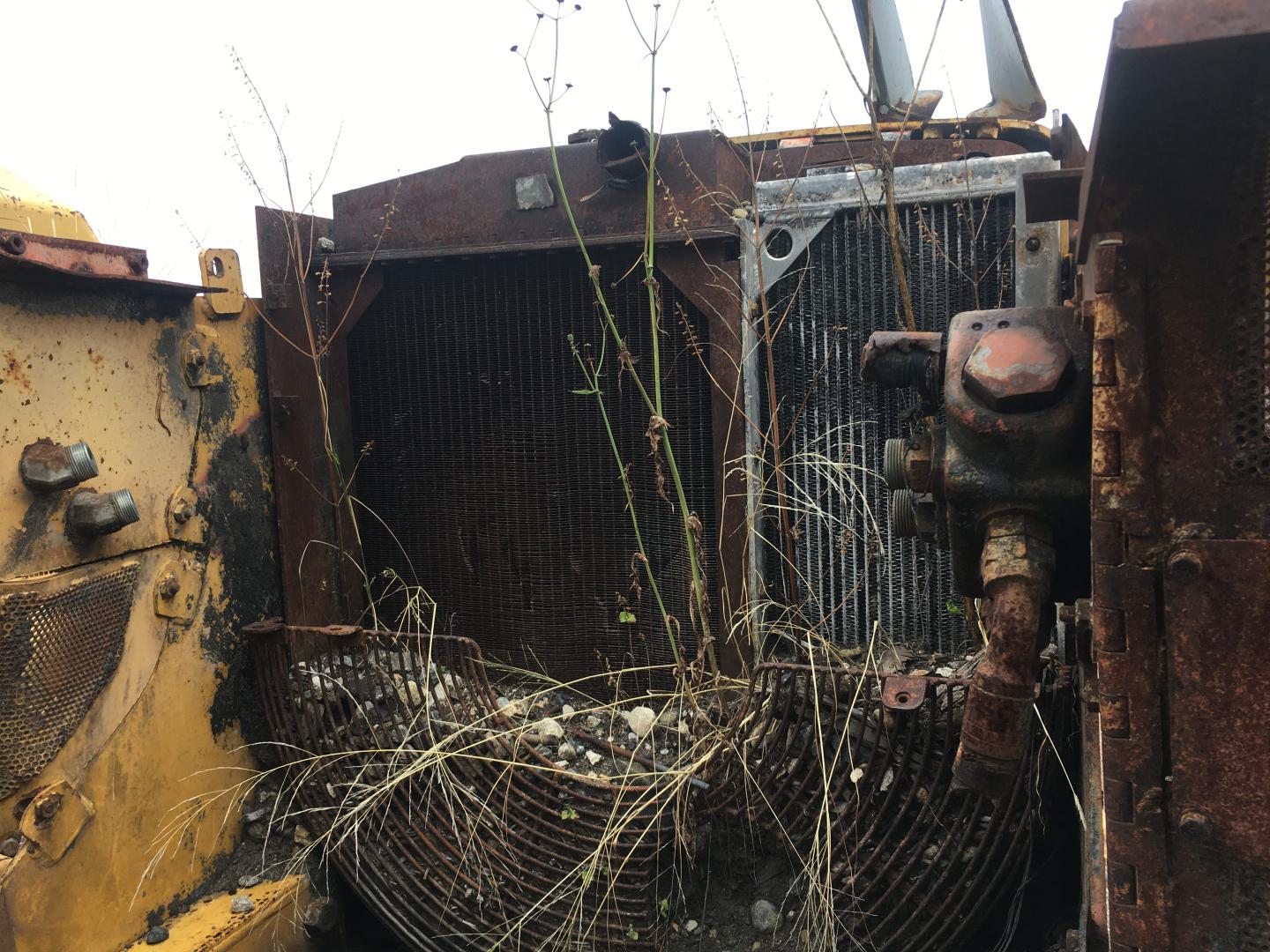 ./imagenes/INVOICE/2019/10037/BULLDOZER JOHN DEERE_850C (5).JPG